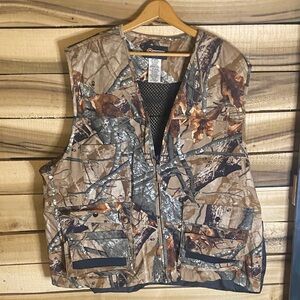 Outfitters Ridge Fusion 3-0 Camouflage  Hunting Vest zip ip